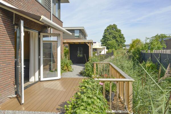 photo 22 Aan het Spoor 5