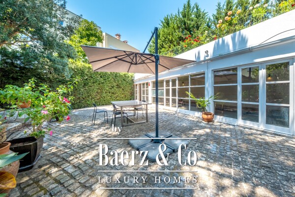 photo 27 5 bedroom villa with swimming pool in the historic area of Parede