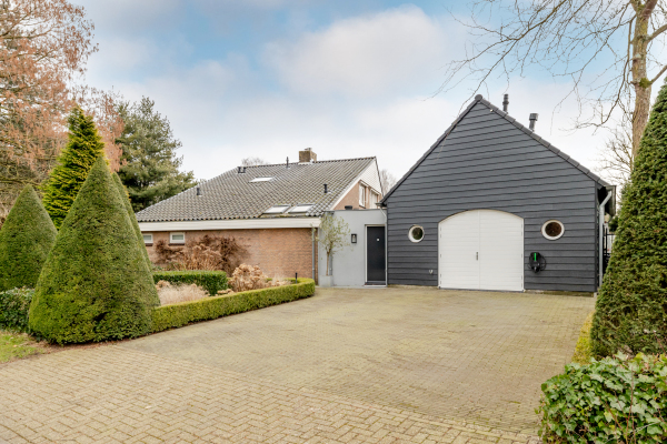 photo 48 Ameroever 64