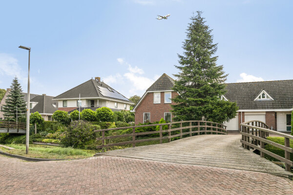 photo 4 Douwes Dekkerlaan 80