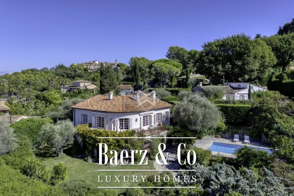photo 1 Charming Provençal Villa with Panoramic Views