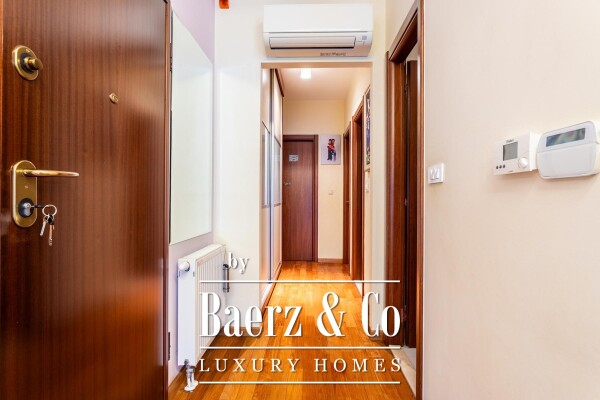 photo 15 Split, Pazdigrad – Spacious Two-Bedroom Apartment 142 m² with Garage and Landscaped Courtyard