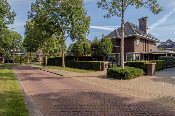 photo 43 Hovenlaan 10