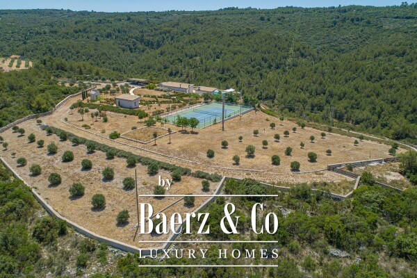 photo 3 Zastražišće, a unique property in the heart of Hvar