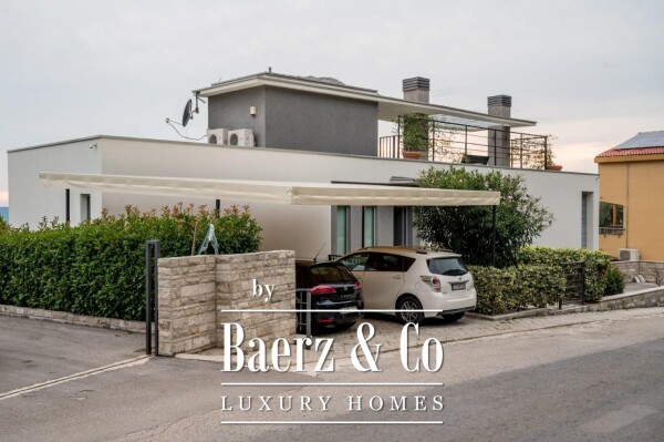 photo 8 Villa in Kotor Municipality with a Pool and a Sea View