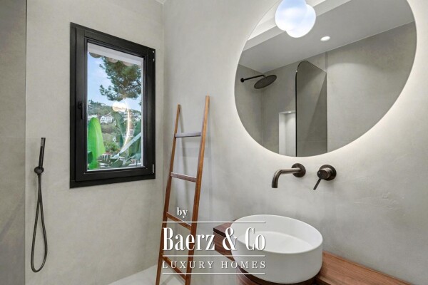 photo 17 Modern family villa in perfect location in Costa d’en Blanes