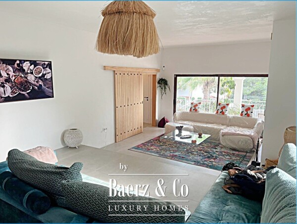 photo 5 Elegant Ibiza-Style Villa with Pool & Palm Trees / Price 930 000