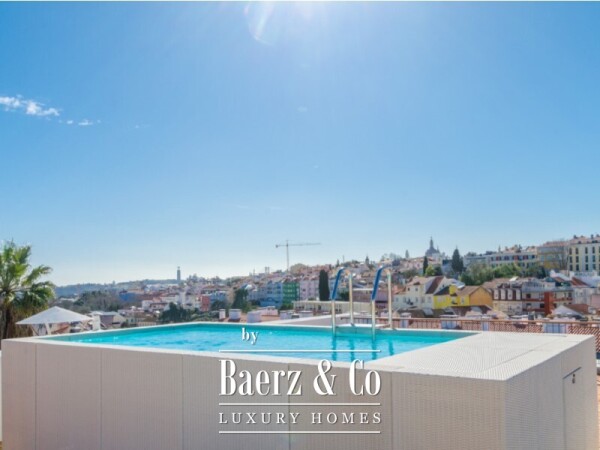 photo 2 Unique penthouse, with pool, view and garage in the heart of Príncipe Real