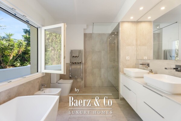 photo 14 Villa - Marbella East - Ref: 8690