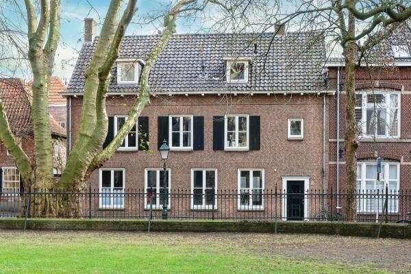 photo 1 Sint Janskerkhof 19