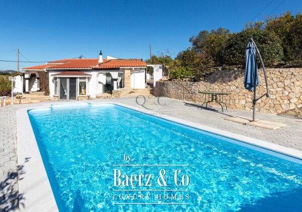 photo 1 Beautiful luxury home in Estoi, Azinheiro