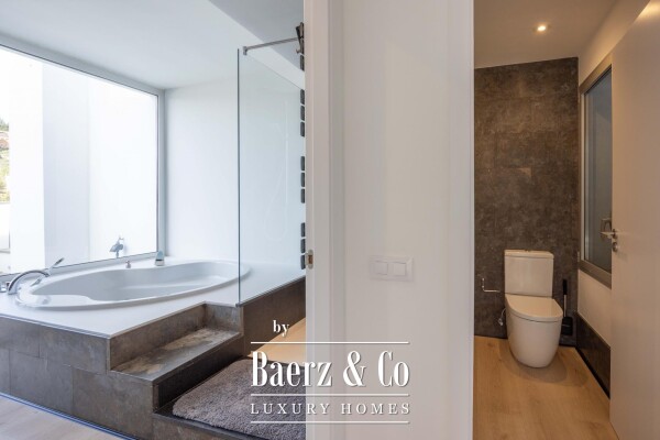 photo 21 Contemporary Elegance, Absolute Light and an Exclusive Lifestyle