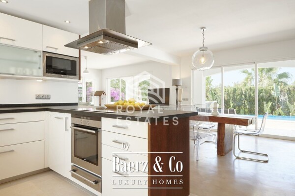 photo 11 Beautiful luxury home in Santa Eul\u00e0ria des Riu