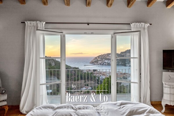 photo 17 Luxury villa with panoramic sea views and unforgettable sunsets