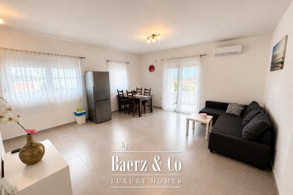 photo 18 Zadar, Rtina, house with swimming pool and three residential units, 200 m from the sea