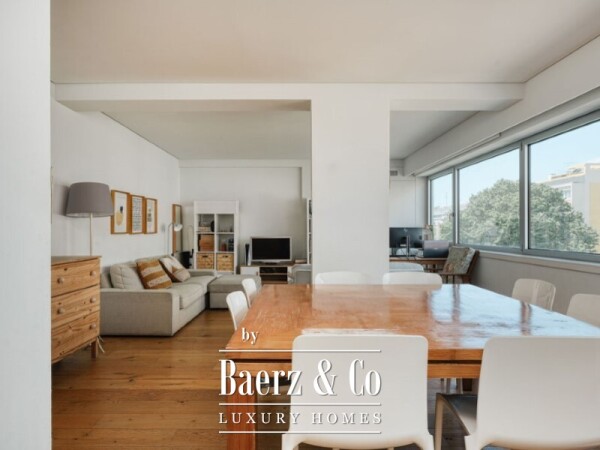 photo 5 Modern Two Bedroom Apartment with Elevator, Garage and Storage Room in Estrela, Lisbon