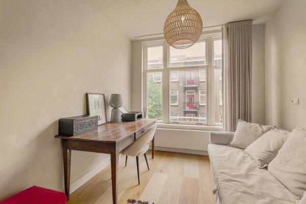 photo 26 Tolstraat 44 1