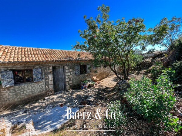photo 3 Renovated Venetian Farmhouse high in the hills of Zakynthos - Skinari