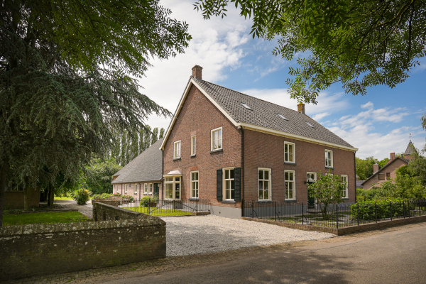 photo 1 Dorpsstraat 18