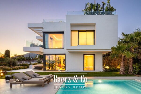 photo 24 Villa - Marbella East - Ref: 8731