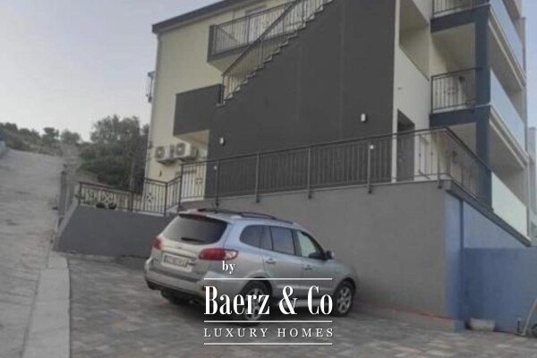 photo 10 Sevid, modern semi-detached house 280 m² with four residential units, 30 m from the sea