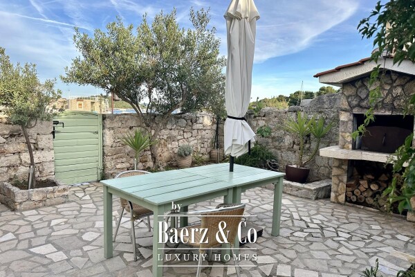 photo 8 Prvić Luka, partially renovated stone house, first row to the sea, 298 m²