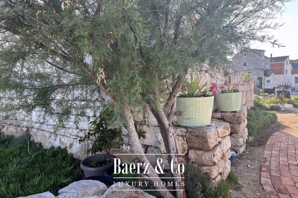 photo 24 Prvić Luka, partially renovated stone house, first row to the sea, 298 m²