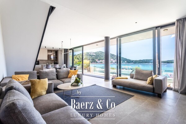 photo 11 Tisno, modern villa with a swimming pool, first row to the sea