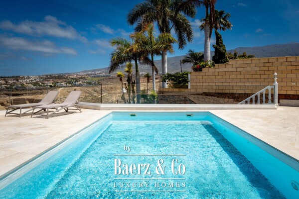 photo 41 Refurbished villa with a separate annexe on Tenerife