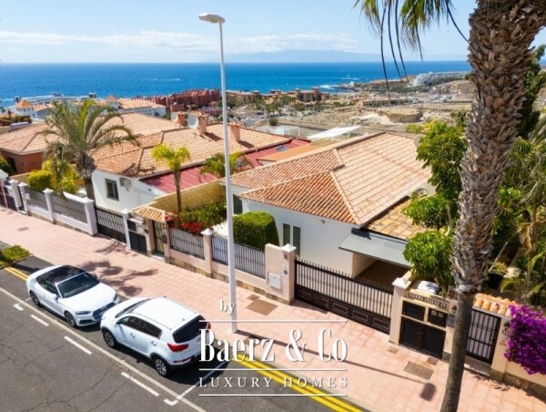 photo 53 Refurbished villa with a separate annexe on Tenerife