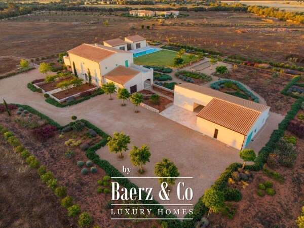 photo 1 Es Garrover, luxury mediterranean villa in the Sòl Roig estate in Campos, Mallorca