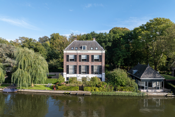 photo 47 Oud Over 3 d