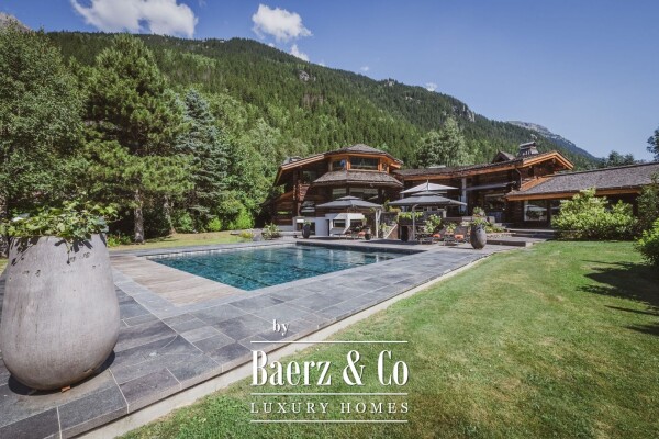 photo 12 Prestigious 7-room chalet - Unobstructed views of Mont-Blanc